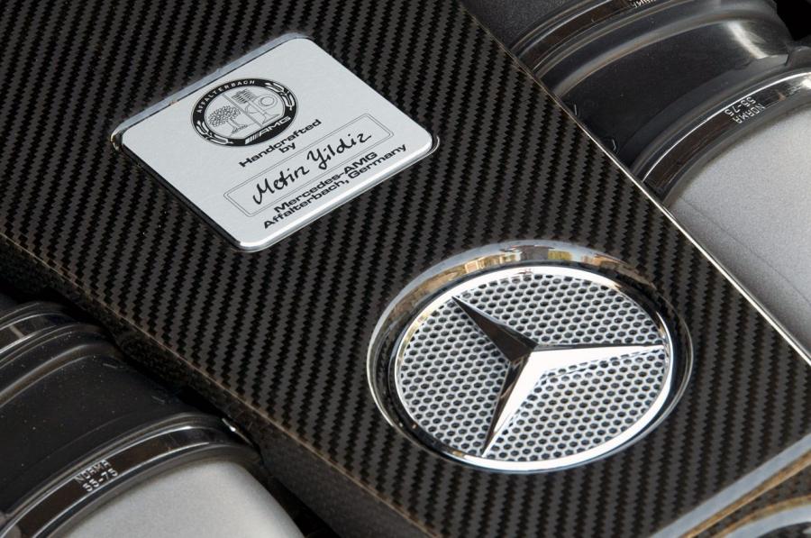  Mercedes-Benz CLS63 AMG 2012 года  (фото 26 из 62)